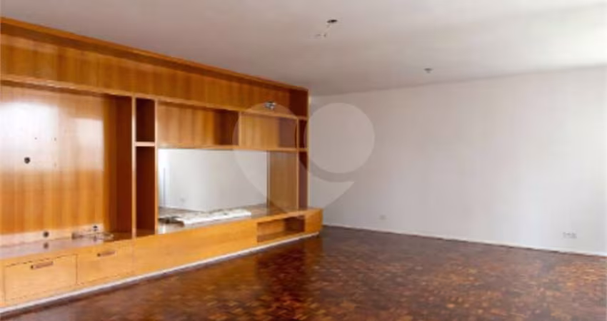 Apartamento com 3 quartos à venda em Itaim Bibi - SP