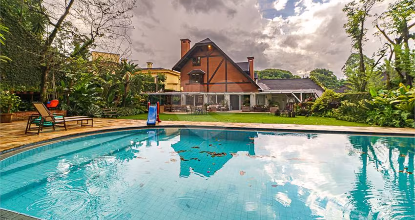 Casa com 5 quartos à venda em Jardim Morumbi - SP