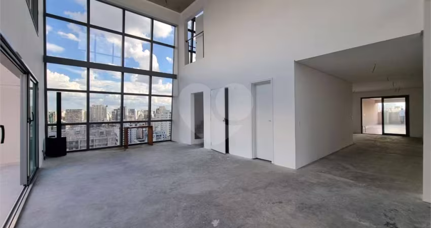Apartamento com 4 quartos à venda em Jardim Europa - SP