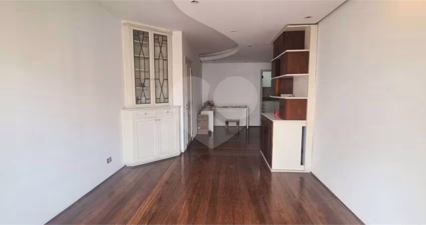 Apartamento com 3 quartos à venda em Indianópolis - SP