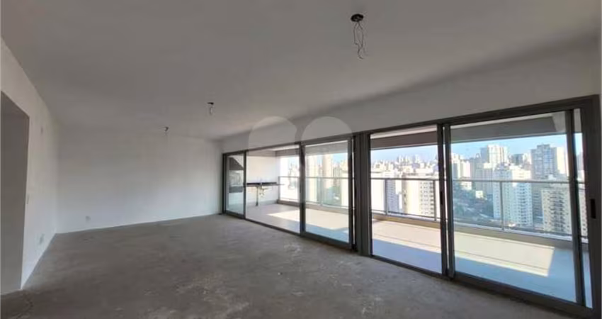Apartamento com 3 quartos à venda em Água Branca - SP