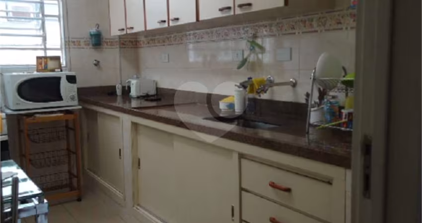 Apartamento com 3 quartos à venda em Bela Vista - SP