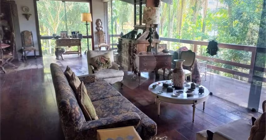 Casa com 3 quartos à venda em Morumbi - SP