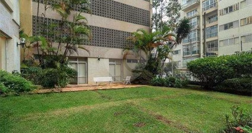Apartamento com 4 quartos à venda em Liberdade - SP