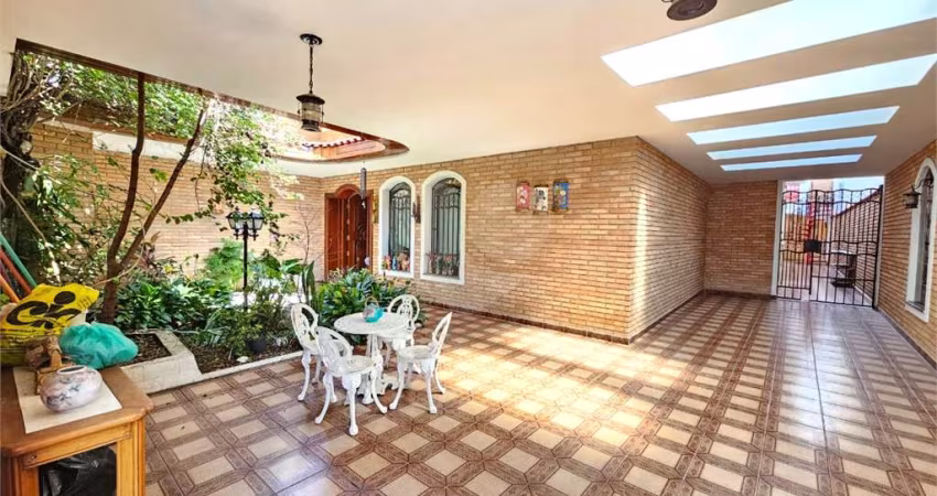 Casa térrea com 3 quartos à venda em Maranhão - SP