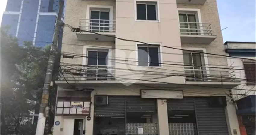 Prédio inteiro à venda em Santana - SP