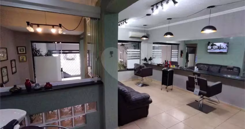 Casa com 3 quartos à venda na Rua Embuaçu, Vila Mariana, São Paulo