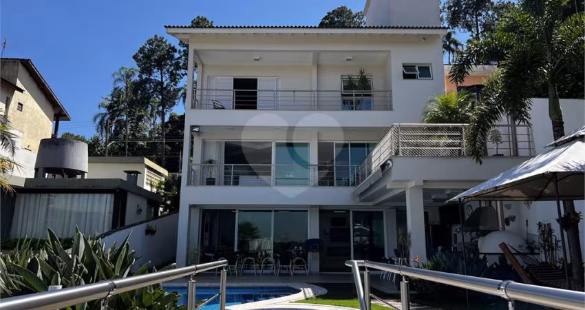 Sobrado com 4 quartos à venda em Vila Irmãos Arnoni - SP