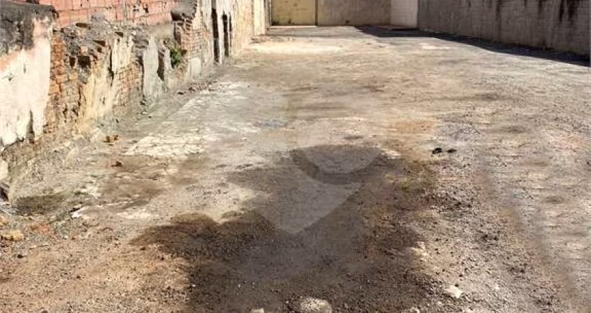 Casa com 4 quartos à venda em Vila Carrão - SP