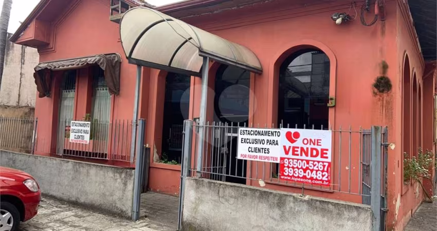 Casa à venda em Lapa - SP