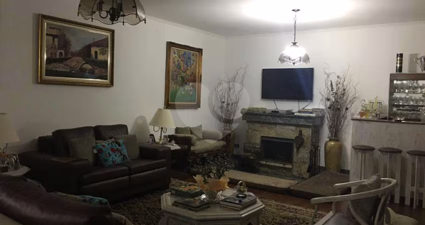 Casa com 5 quartos à venda em Vila Tramontano - SP
