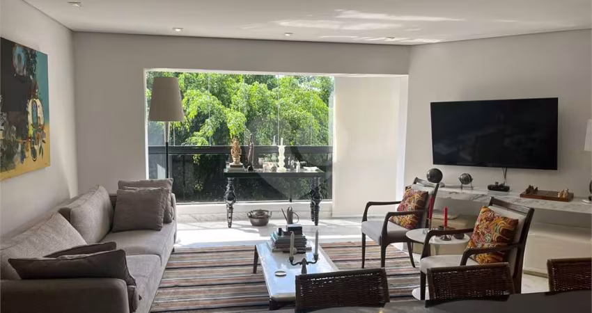 Apartamento com 3 quartos à venda em Vila Clementino - SP