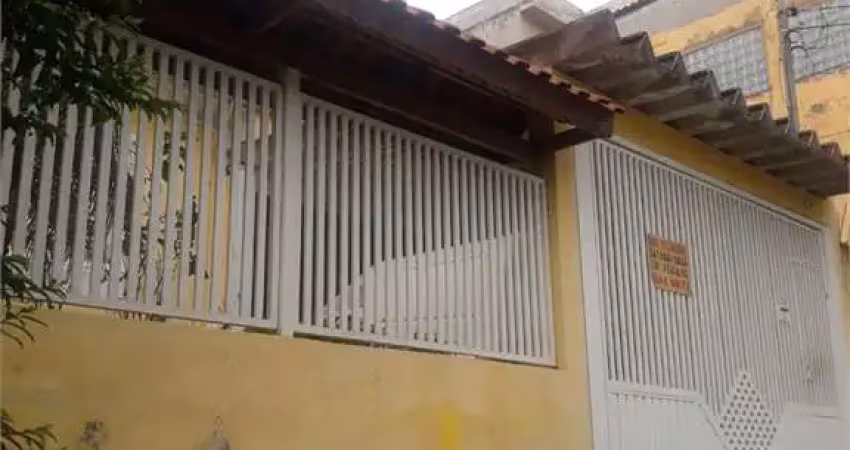 Casa com 3 quartos à venda na Amadeu Massaroto, São Mateus, São Paulo