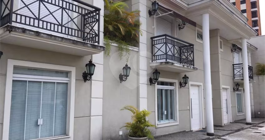 Casa com 4 quartos à venda em Vila Monumento - SP