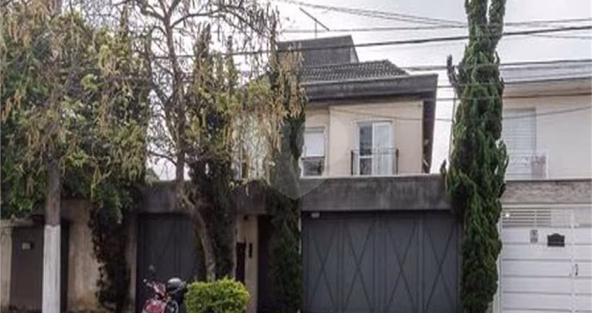 Sobrado com 3 quartos à venda em Saúde - SP