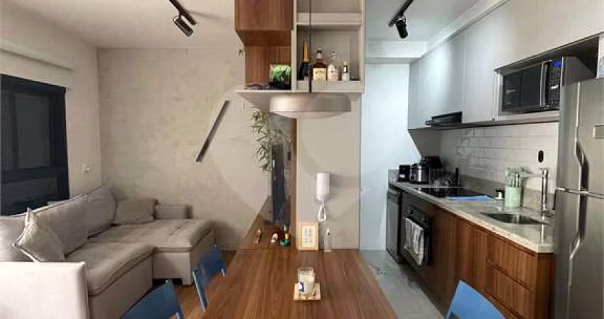 Apartamento com 1 quartos à venda ou para locação em República - SP