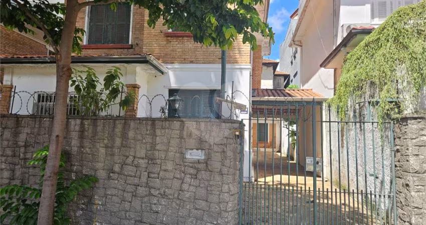 Casa de vila com 3 quartos à venda em Consolação - SP