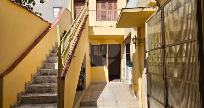 Casa com 3 quartos à venda na Rua Melo Palheta, Água Branca, São Paulo