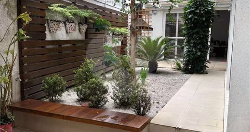 Casa com 6 quartos à venda em Vila Ipojuca - SP