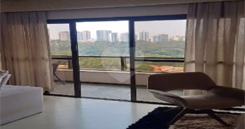Apartamento com 4 quartos à venda em Aclimação - SP