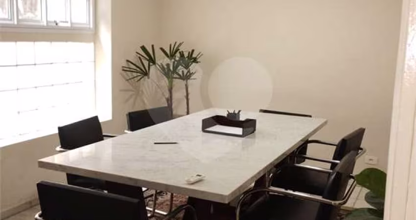Sobrado com 7 quartos à venda em Jardim Paulista - SP