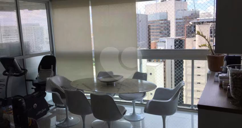 Apartamento com 3 quartos à venda em Vila Olímpia - SP