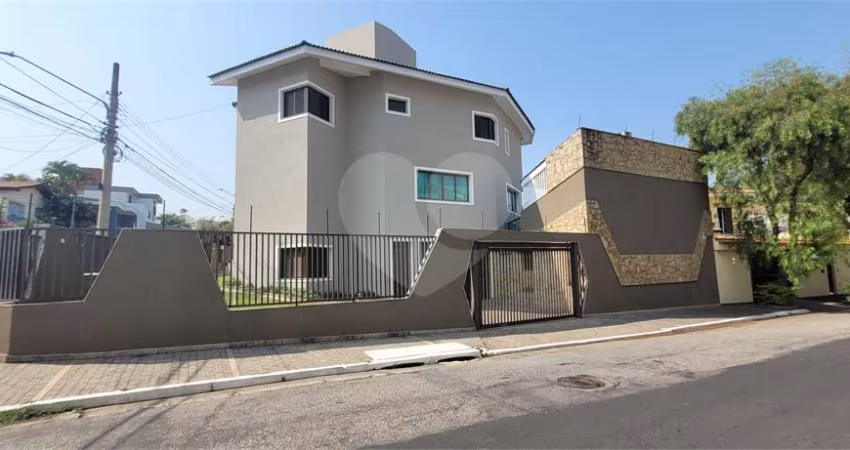 Sobrado com 4 quartos à venda em Jardim Franca - SP