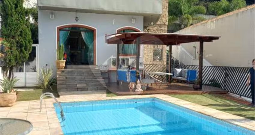 Casa com 4 quartos à venda em Vila Albertina - SP