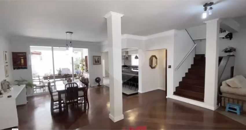 Casa com 4 quartos à venda em Jardim Guanca - SP