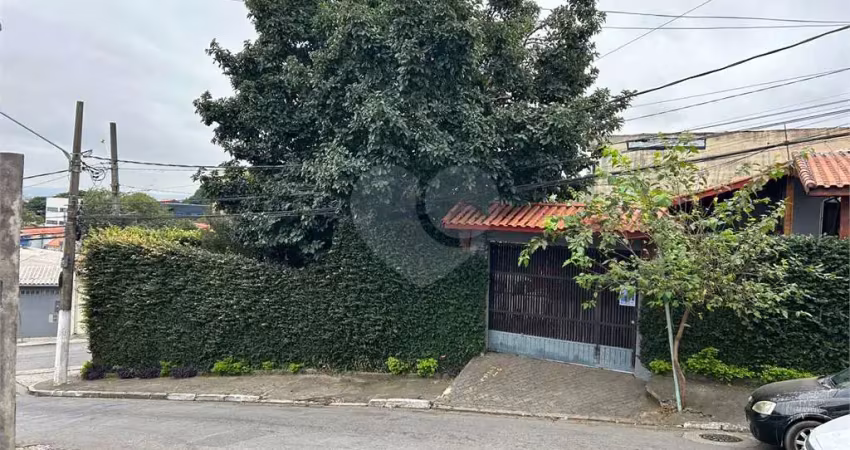 Casa com 3 quartos à venda na Manuel Moreira Ramos, Campo Limpo, São Paulo