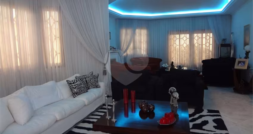 Condomínio com 4 quartos à venda em Tucuruvi - SP