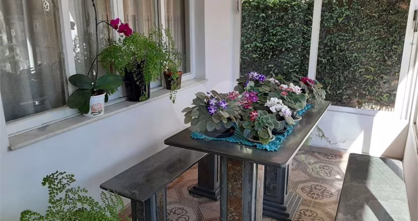 Casa com 4 quartos à venda em Jardim Trussardi - SP