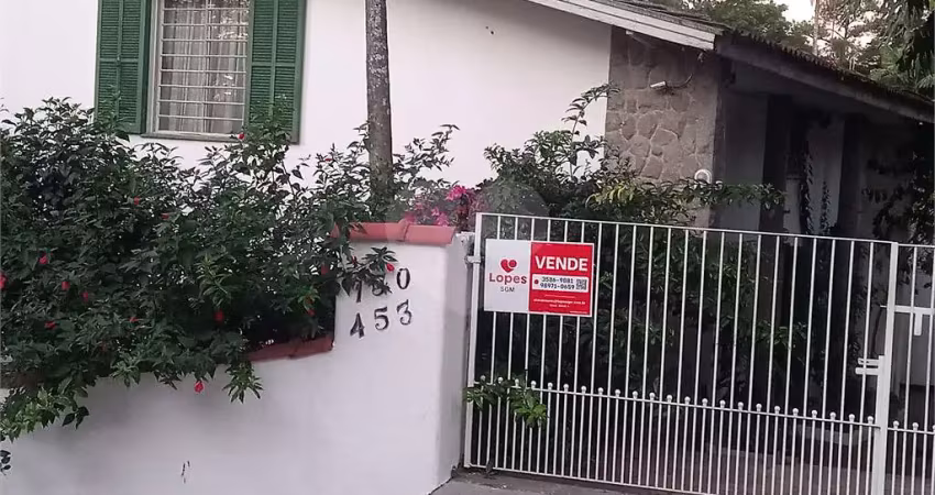 Casa com 3 quartos à venda em Vila Albertina - SP