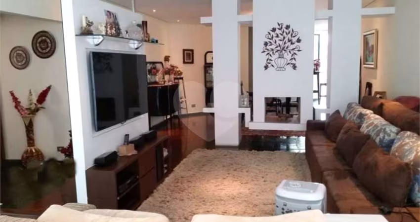 Sobrado com 7 quartos à venda em Jardim Paraíso - SP