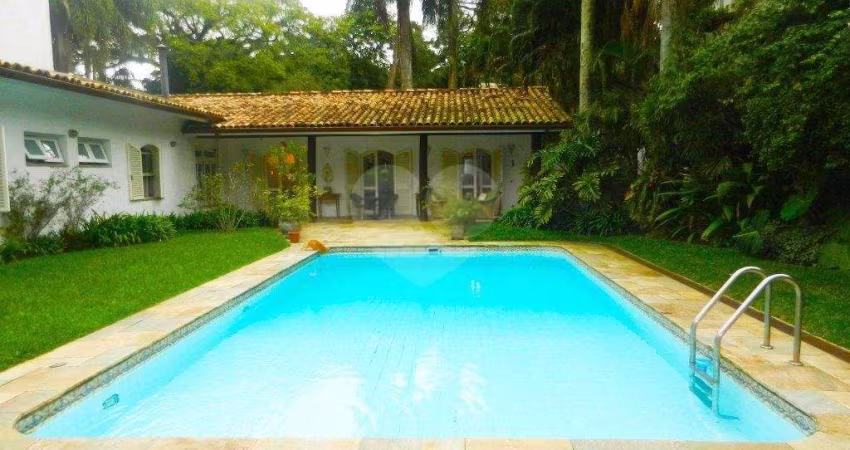 Casa térrea com 4 quartos à venda em Santo Amaro - SP