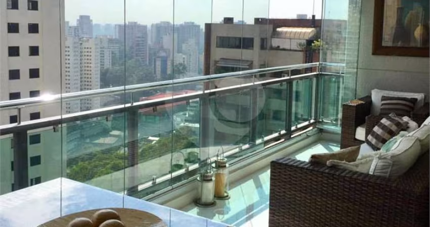 Apartamento com 3 quartos à venda ou para locação em Vila Andrade - SP