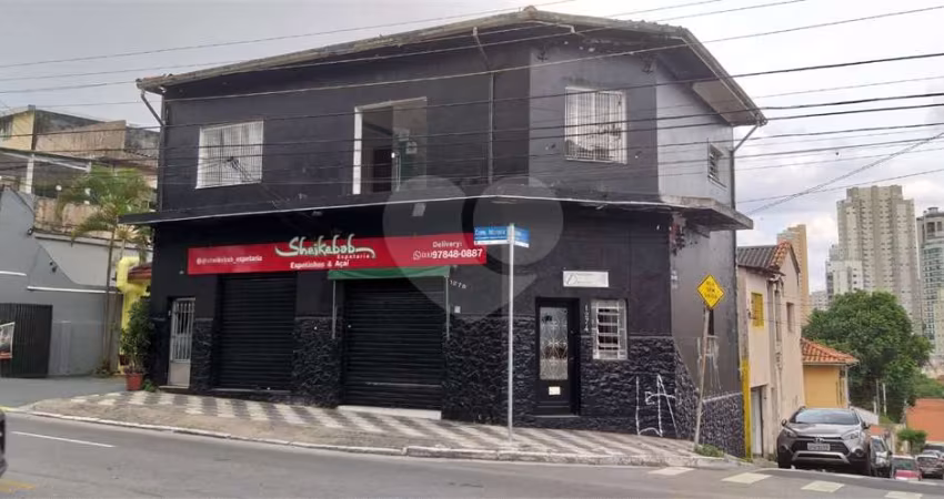 Prédio inteiro à venda em Santana - SP