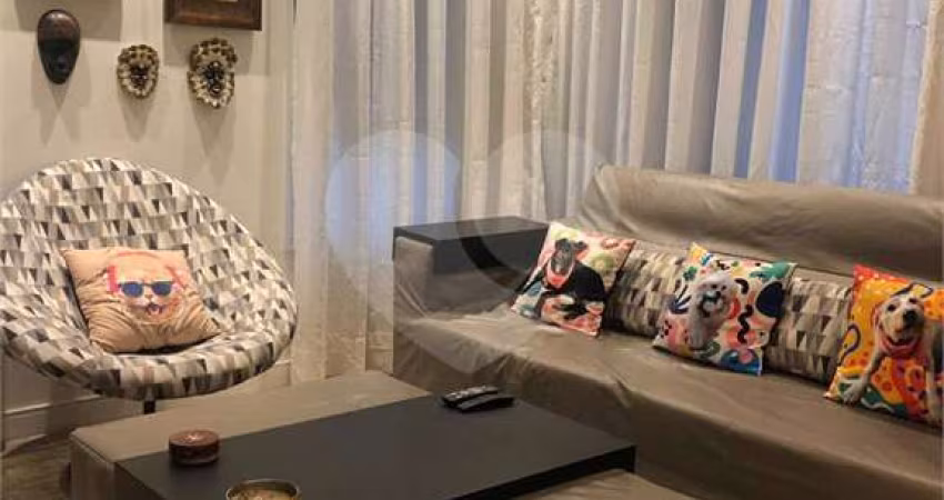 Casa com 3 quartos à venda em Alphaville - SP