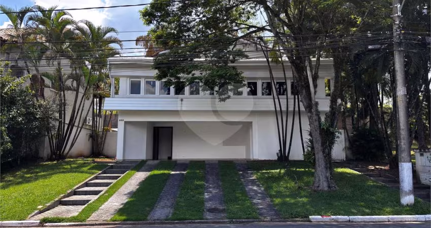 Casa com 5 quartos à venda em Alphaville Residencial Dois - SP