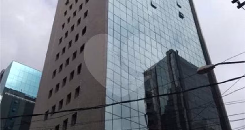 Salas com 1 quartos à venda ou para locação em Vila Olímpia - SP