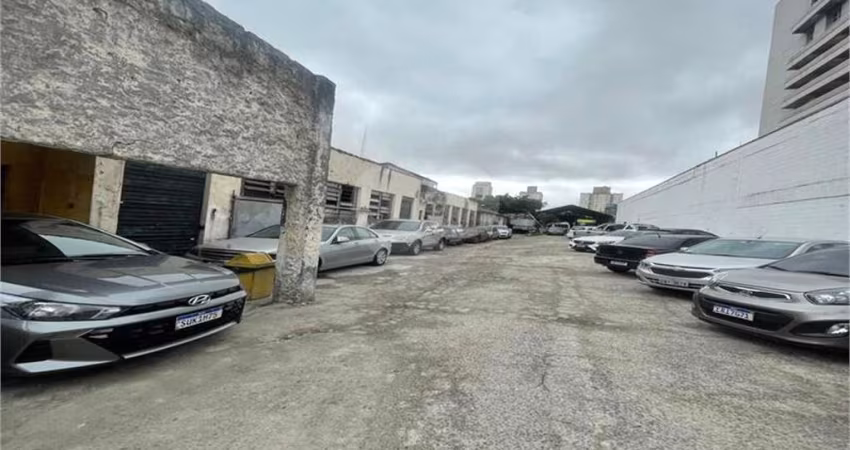 Terreno à venda em Vila Carrão - SP