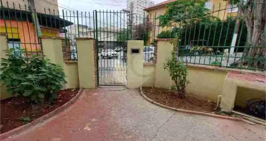 Sobrado com 3 quartos à venda ou para locação em aclimação - sp
