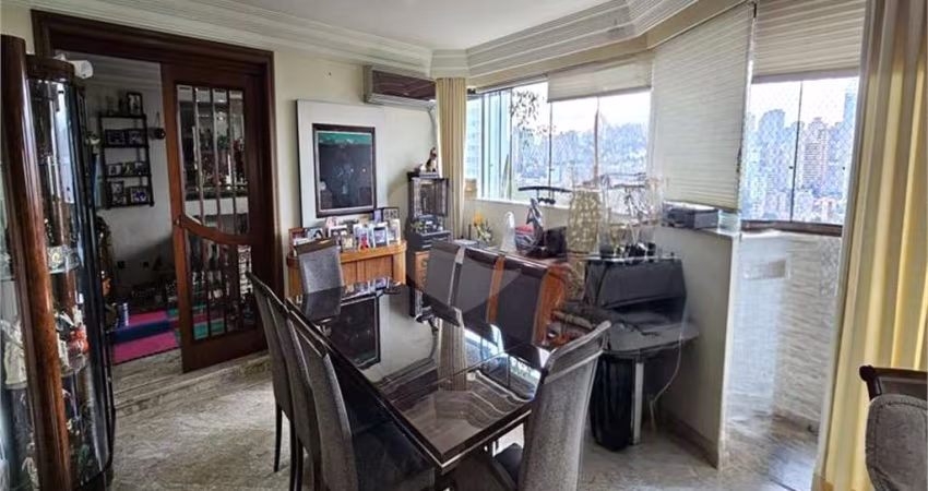Apartamento com 4 quartos à venda em Cambuci - SP