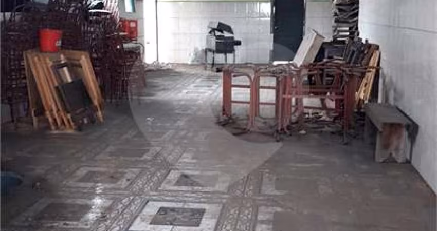 Prédio inteiro à venda em Vila Itaberaba - SP