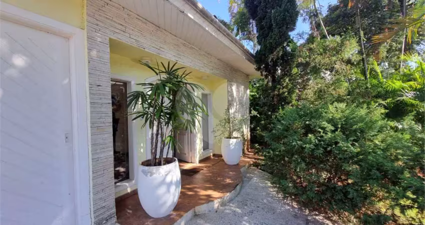Casa térrea com 4 quartos à venda em alphaville residencial um - sp