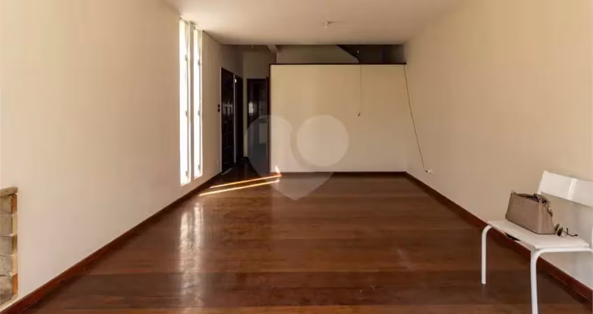 Casa com 3 quartos à venda na Rua Baluarte, Vila Olímpia, São Paulo