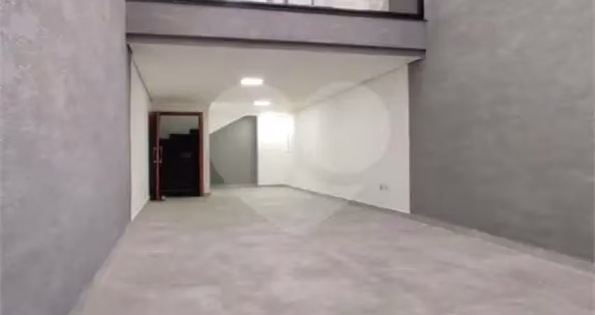 Casa com 3 quartos à venda na Rua Astarte, Vila Carrão, São Paulo