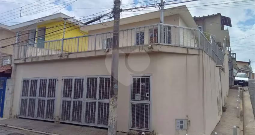 Casa térrea com 3 quartos à venda em vila guedes - sp