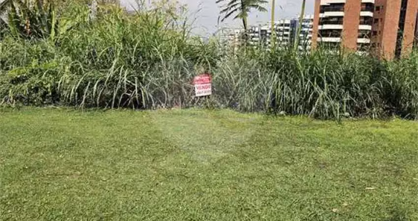 Terreno em condomínio fechado à venda na Rua Oagy Kalile, Morumbi, São Paulo