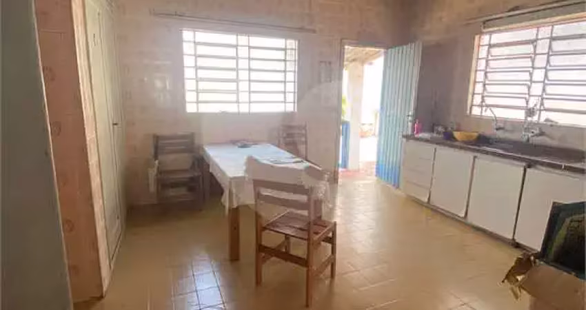 Barracão / Galpão / Depósito para alugar na Rua Vicente Fernandes Pinto, Saúde, São Paulo